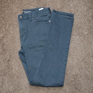 Banana Republic Slim Fit Traveler Pants